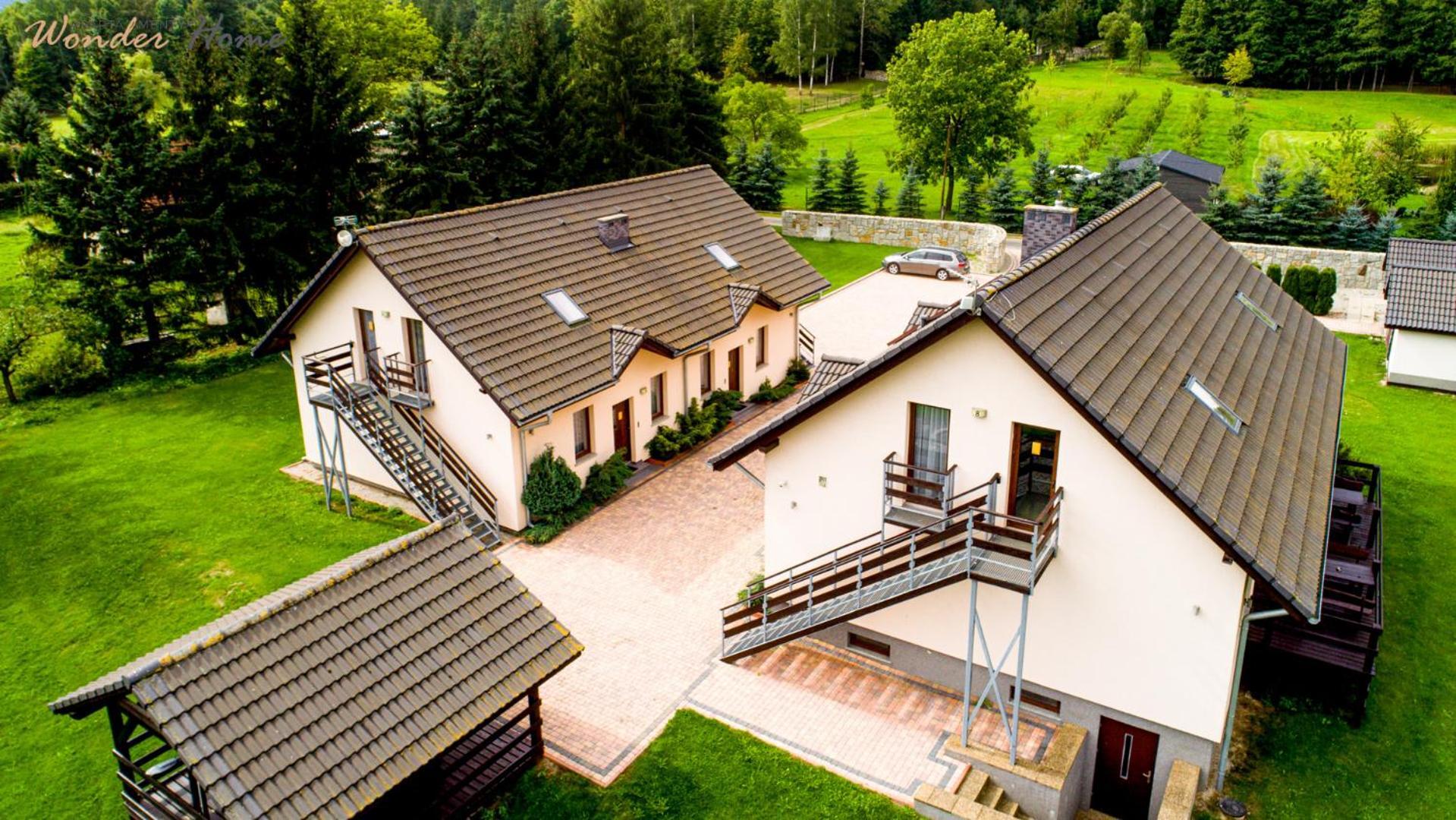 Apartamenty Czerwony Dworek - Duzy Teren Zielony, Plac Zabaw, Miejsce Na Grilla I Staw Z Mozliwoscia Wedkowania, Boisko Mysłakowice Buitenkant foto